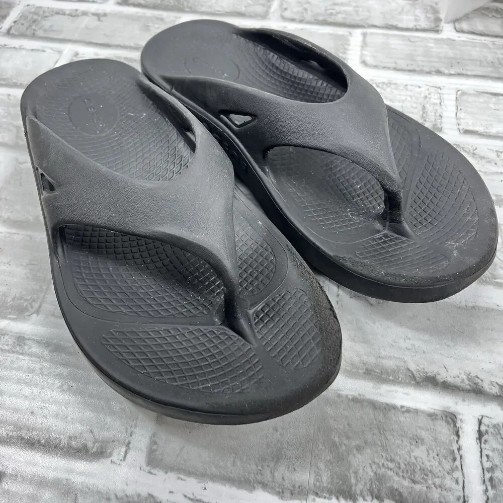OOFOS Original Recovery Comfort Thong Flip Flop Sandals Black Men 8 -Woman 10